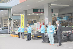 「税を考える週間」街頭広報活動8