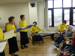女性部会　慰問交流会 写真4